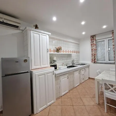 With A Parking Space Apartman Mali Losinj