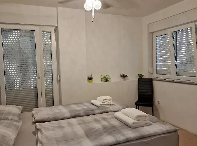 Apartmán With A Parking Space Mali Lošinj
